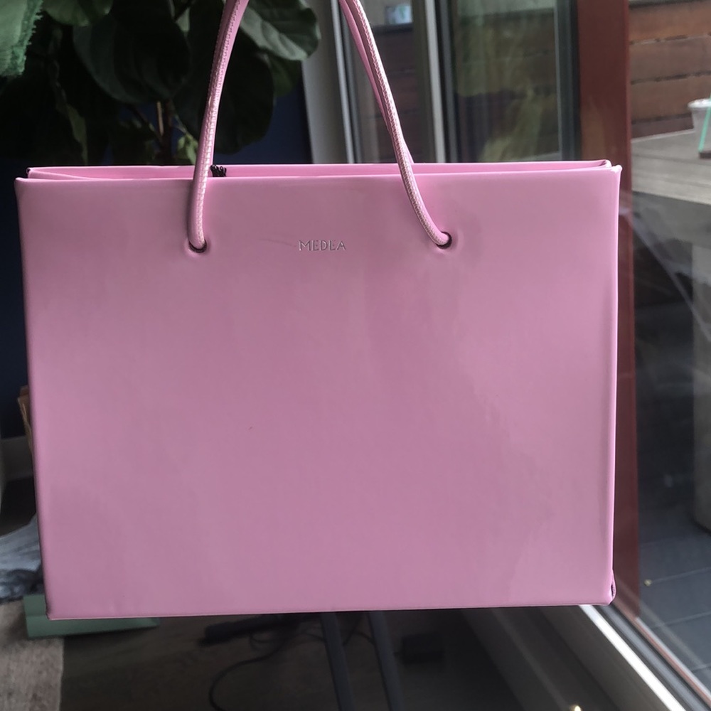 Pink Clutch - Picture 2 of 3